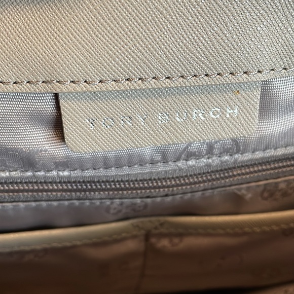***SOLD ON ANOTHER SITE***Authentic TORY BURCH gray/taupe shoulder bag. - Picture 4 of 4